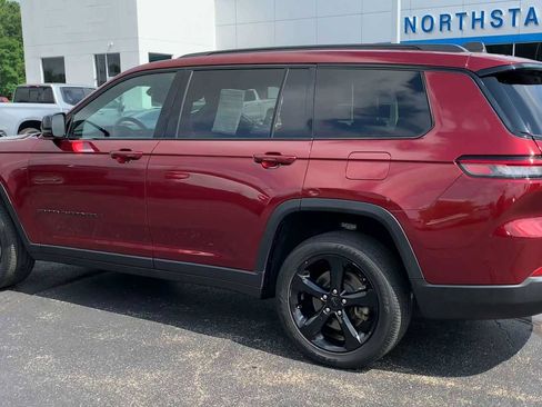 Used 2023 Jeep Grand Cherokee L Laredo AWD/4WD image 6