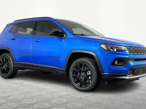 New 2026 Jeep Compass Latitude AWD/4WD image 3