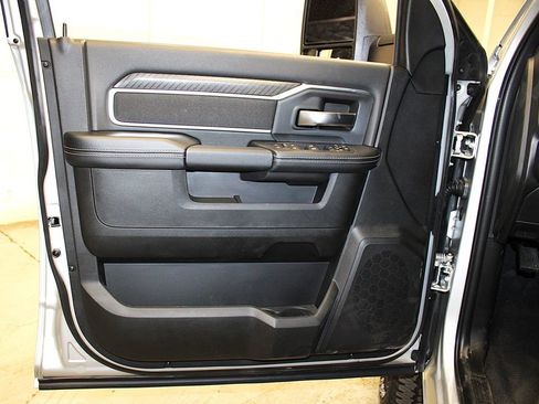 New 2026 RAM 2500 Big Horn AWD/4WD image 28