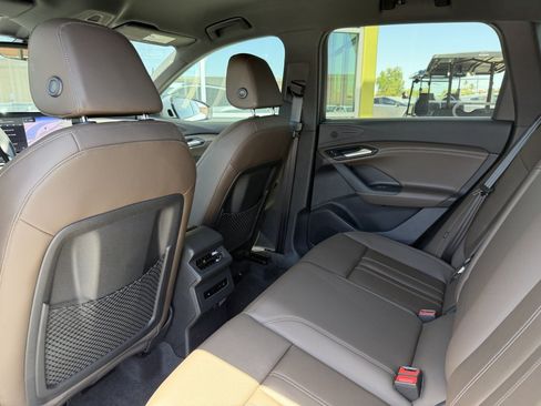 Used 2025 Audi Q6 e-tron Premium w/ Convenience Package RWD image 37