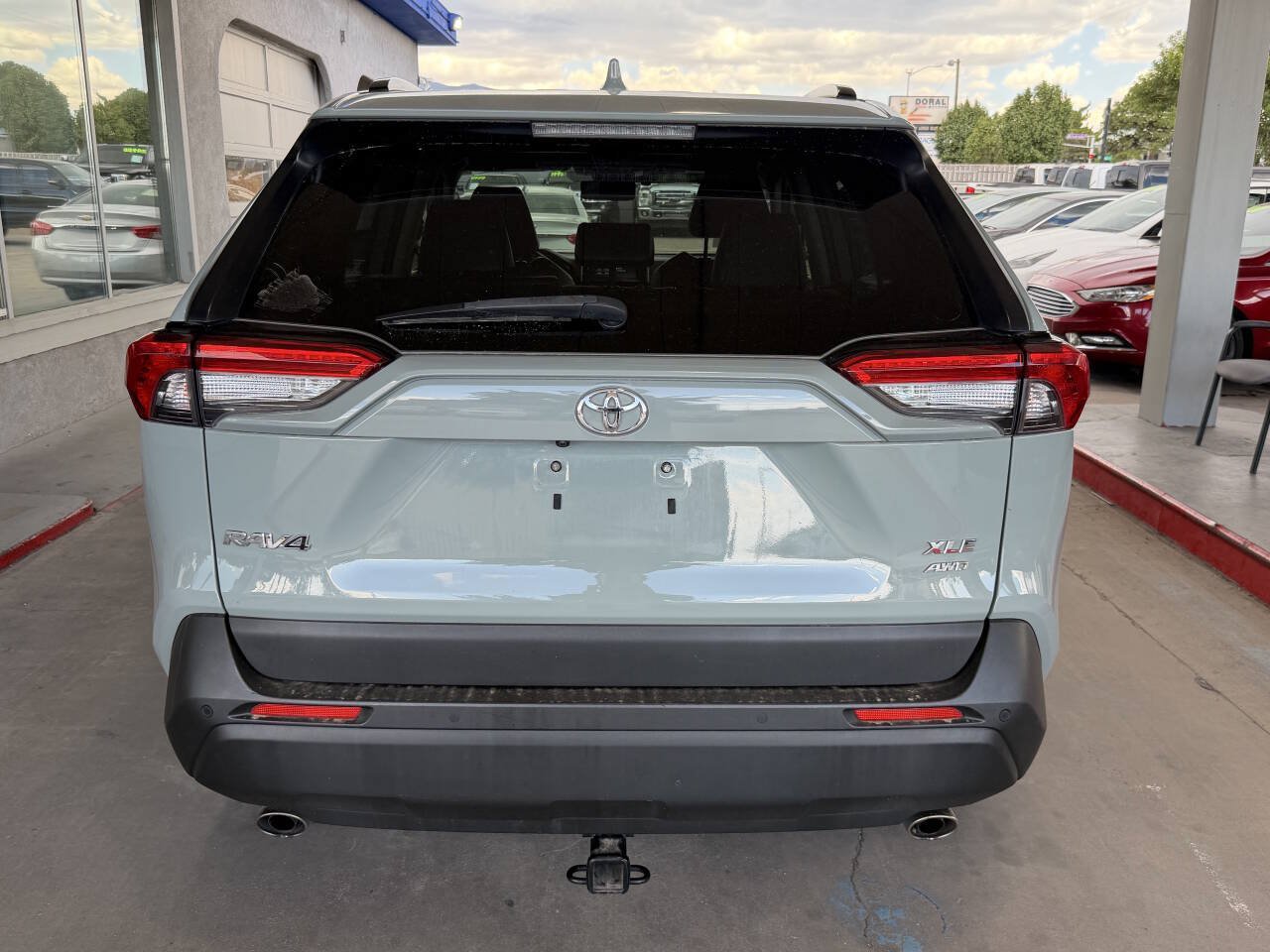 Used 2019 Toyota RAV4 XLE Premium w/ Advanced Technology Package AWD/4WD image 7