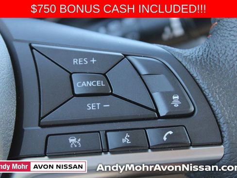 New 2025 Nissan Versa SR w/ Trunk Package image 18