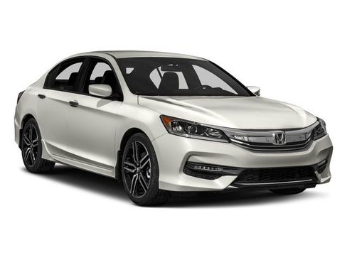 Used 2017 Honda Accord Sport image 9