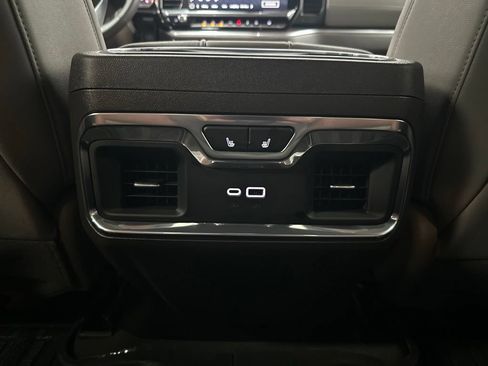 Used 2025 GMC Sierra 1500 SLT w/ SLT Premium Plus Package AWD/4WD image 23