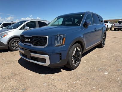 Used 2025 Kia Telluride EX
