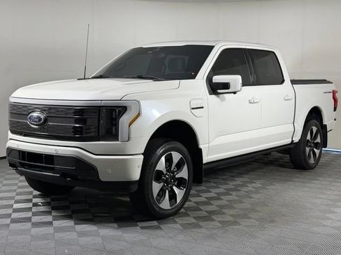 Used 2023 Ford F150 Lightning Platinum AWD/4WD image 2