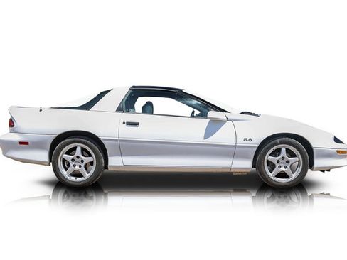 Used 1996 Chevrolet Camaro Z28 RWD image 2