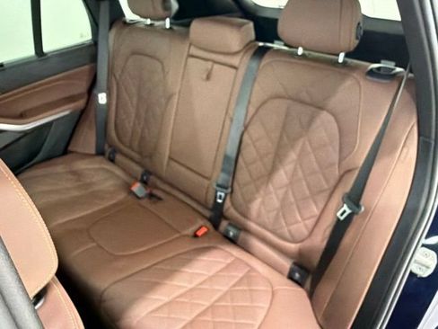 Used 2024 BMW X5 xDrive40i w/ Premium Package AWD/4WD image 16