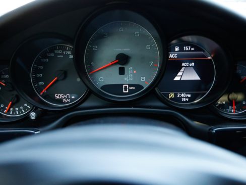 Used 2016 Porsche Panamera S image 33