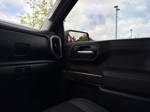 Used 2022 Chevrolet Silverado 1500 LT Trail Boss w/ Bed Protection Package AWD/4WD image 44