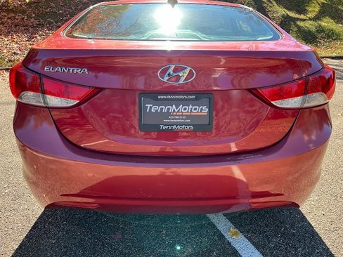 Used 2013 Hyundai Elantra GLS w/ Preferred Pkg image 43