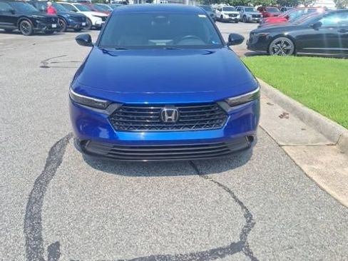 Used 2023 Honda Accord Sport image 2