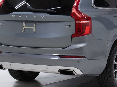 Used 2019 Volvo XC90 T6 Momentum w/ Protection Package Premier AWD/4WD image 13