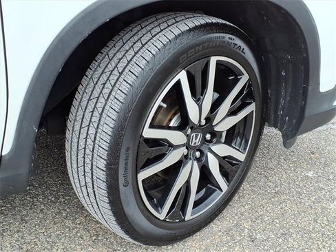 Used 2021 Honda Pilot Touring image 4