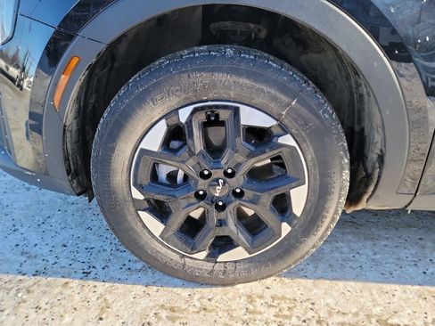 Used 2024 Kia Sorento S w/ Panoramic Sunroof Package image 10