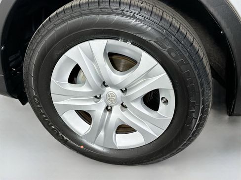 Used 2014 Toyota RAV4 LE AWD/4WD image 27
