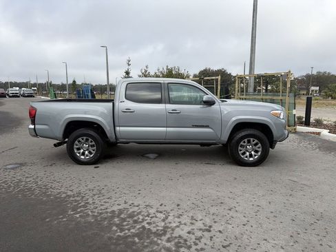 Used 2019 Toyota Tacoma SR5 image 3