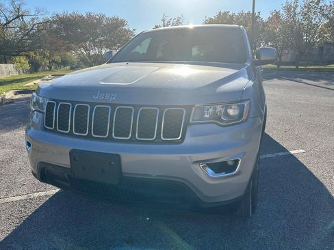 Used 2017 Jeep Grand Cherokee Laredo w/ Quick Order Package 2BE image 13