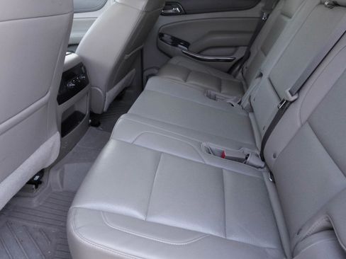 Used 2019 GMC Yukon SLT w/ Graphite Edition image 31