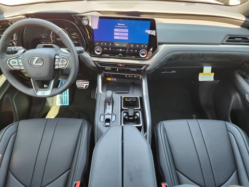 New 2026 Lexus TX 500h AWD image 21
