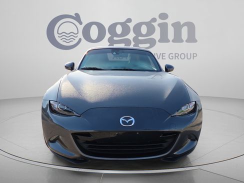 Used 2017 MAZDA MX-5 Miata RF Grand Touring RWD image 8