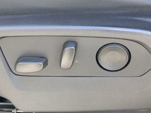 Used 2024 GMC Sierra 1500 AT4 w/ Technology Package AWD/4WD image 19