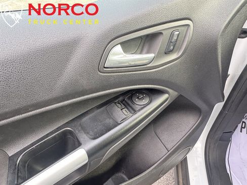 Used 2018 Ford Transit Connect XLT image 21
