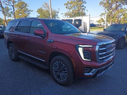 Used 2025 GMC Yukon Elevation AWD/4WD image 6