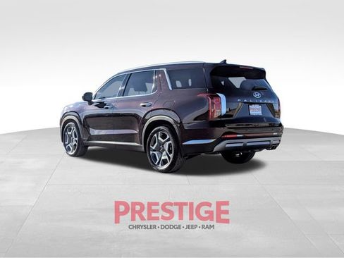 Used 2023 Hyundai Palisade Limited image 11