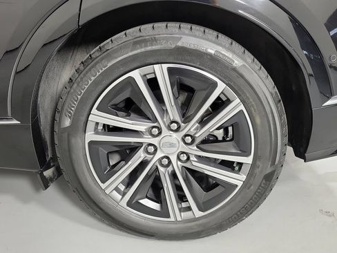 Used 2024 Cadillac Lyriq Luxury RWD image 10