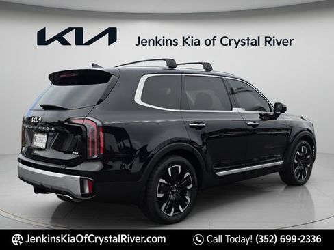 Used 2024 Kia Telluride SX Prestige w/ Towing Package AWD/4WD image 7