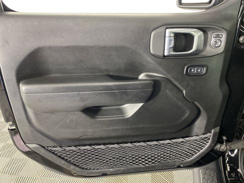 Used 2022 Jeep Wrangler Unlimited Sport AWD/4WD image 14