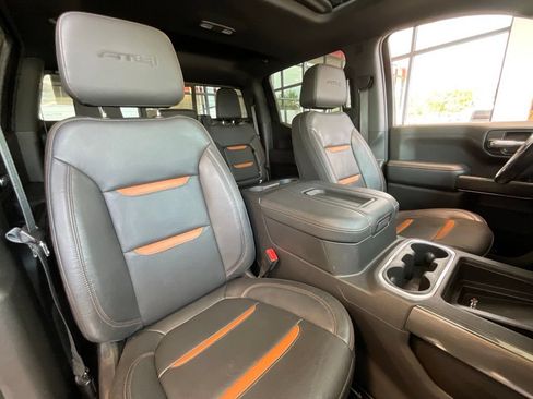 Used 2021 GMC Sierra 1500 AT4 w/ AT4 Preferred Package AWD/4WD image 18