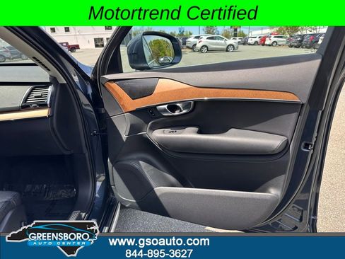 Used 2021 Volvo XC90 T6 Momentum w/ Protection Package image 19