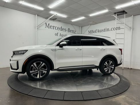 Used 2023 Kia Sorento EX AWD/4WD image 4
