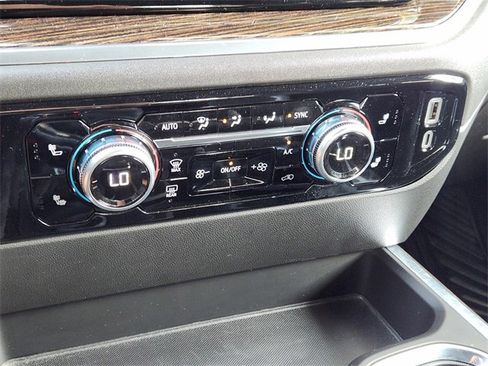 Used 2023 GMC Sierra 1500 Elevation image 19