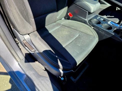 Used 2018 Subaru Outback 2.5i AWD/4WD image 36