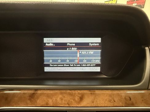 Used 2013 Mercedes-Benz C 250 Sedan image 22