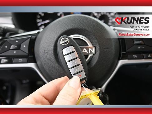 Used 2024 Nissan Altima 2.5 SR image 31