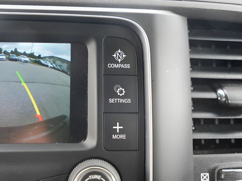 Used 2019 RAM 1500 Express w/ Express Value Package AWD/4WD image 33