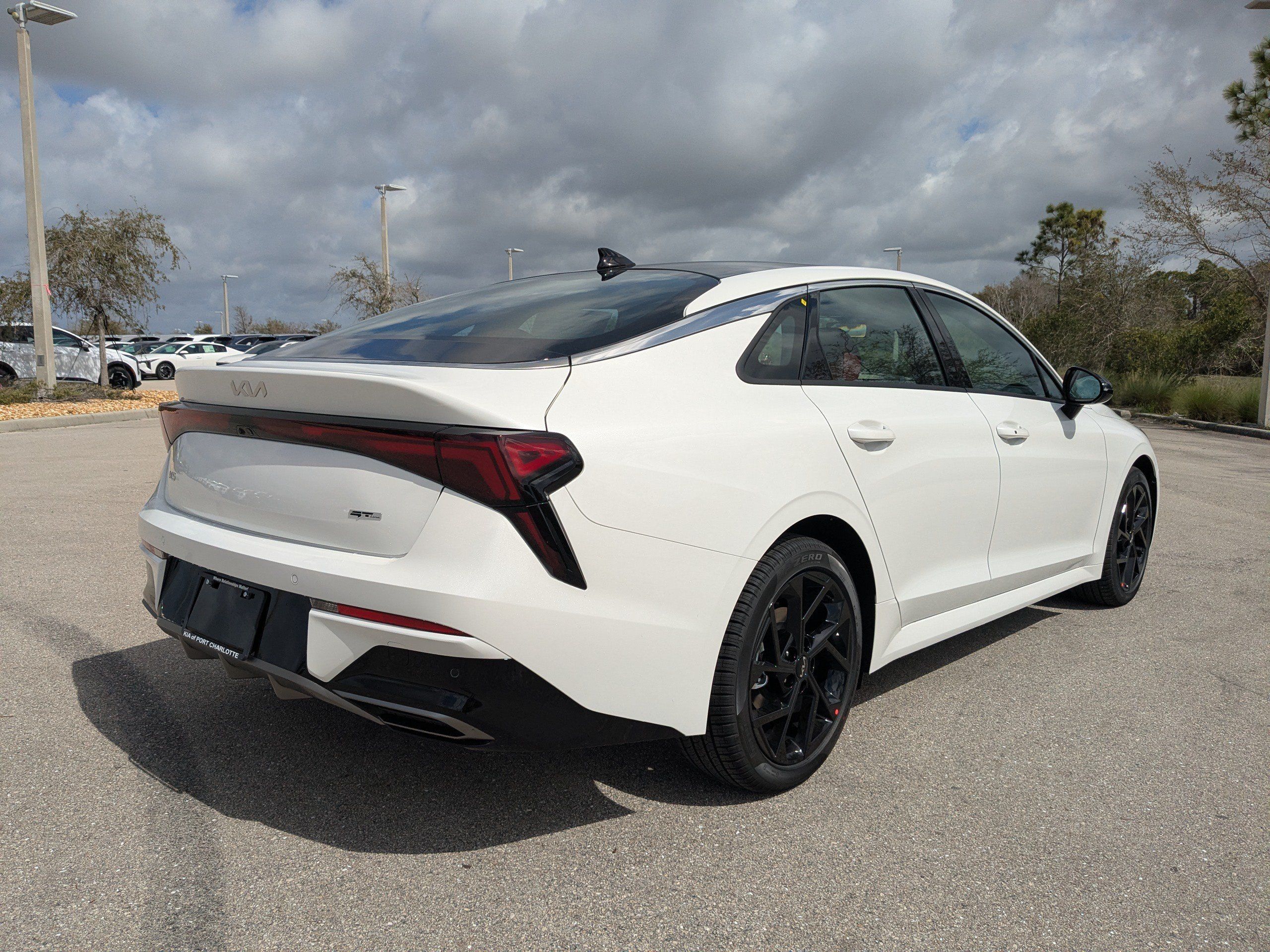 New 2026 Kia K5 GT-Line w/ GT-Line Premium Package FWD image 5