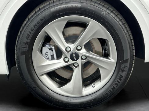 Used 2026 Genesis GV70 2.5T Select image 29