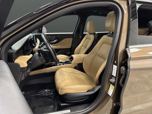 Used 2022 Lincoln Corsair Reserve w/ Elements Package image 4