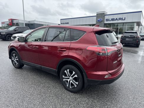 Used 2018 Toyota RAV4 LE w/ All Weather Liner Package AWD/4WD image 22