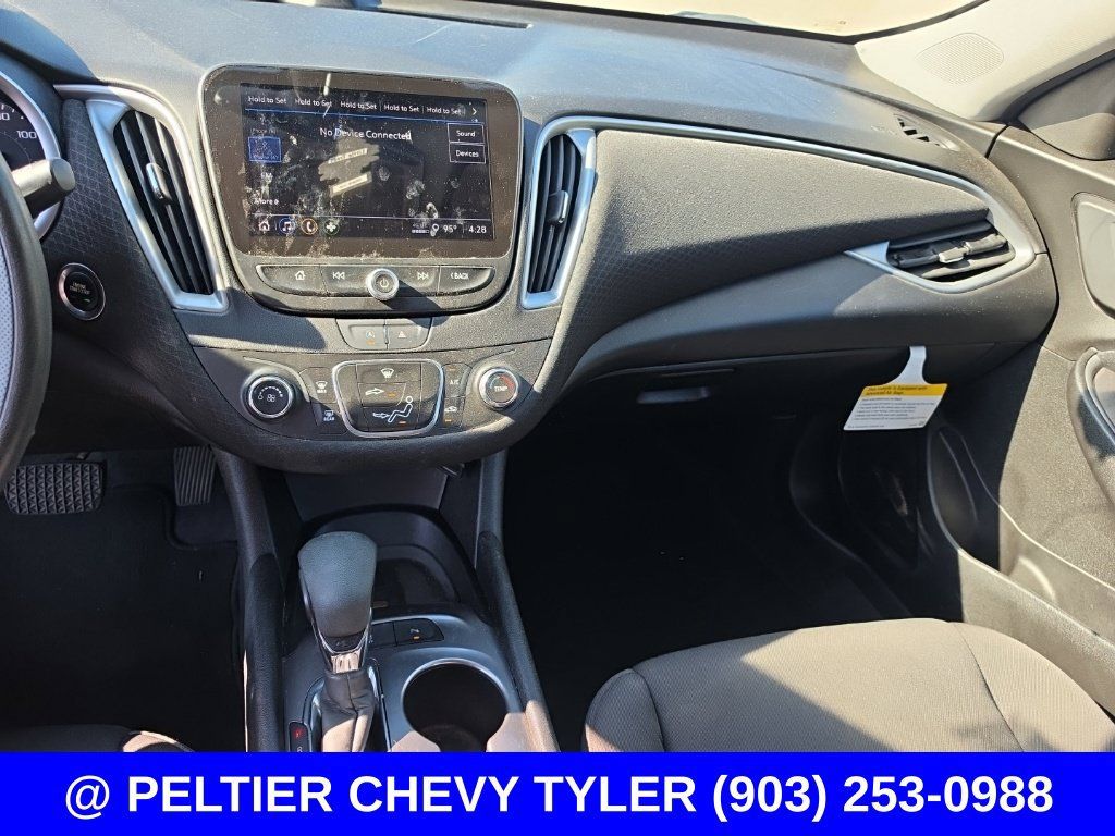 Used 2024 Chevrolet Malibu LS FWD image 14
