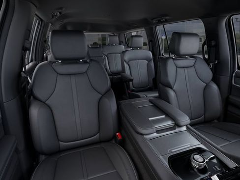 New 2026 Jeep Grand Wagoneer Limited AWD/4WD image 16
