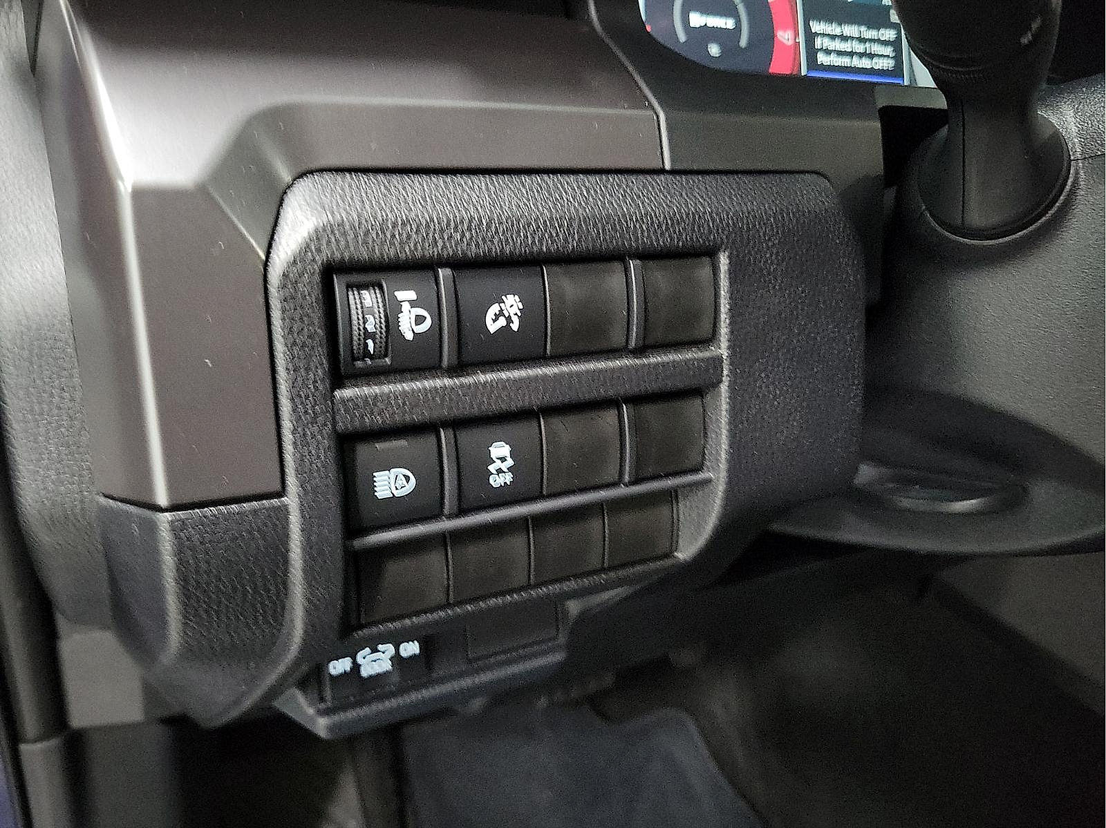Certified 2025 Toyota Tacoma TRD Off-Road AWD/4WD image 13