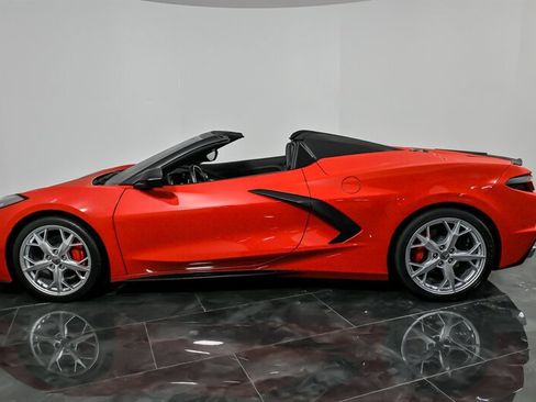 Used 2021 Chevrolet Corvette Stingray Convertible w/ 1LT image 7