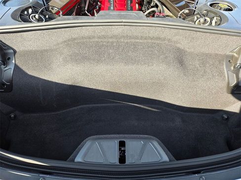 Used 2021 Chevrolet Corvette Stingray Preferred Cpe w/ Z51 Performance Package image 8