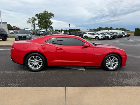 Used 2015 Chevrolet Camaro LS RWD image 10